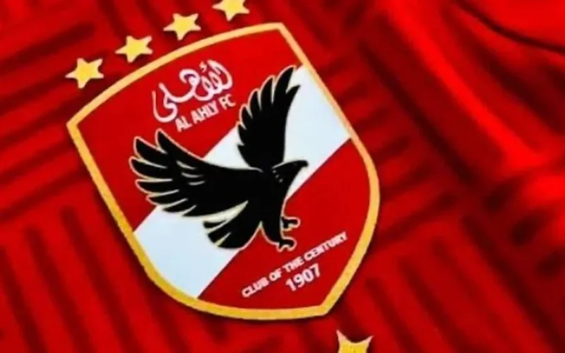 خلاف إداري في الأهلي وتوترات على مستقبل أسامة هلال